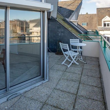 Le Mancini - Parking Et Terrasse Apartment Mayenne Luaran gambar